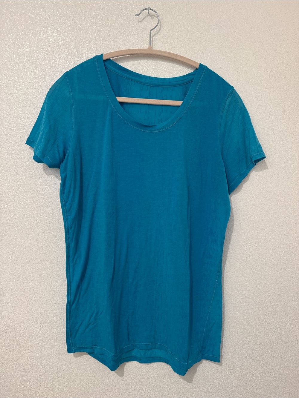 lululemon athletica Teal Short Sleeve Scoop Neck Tee